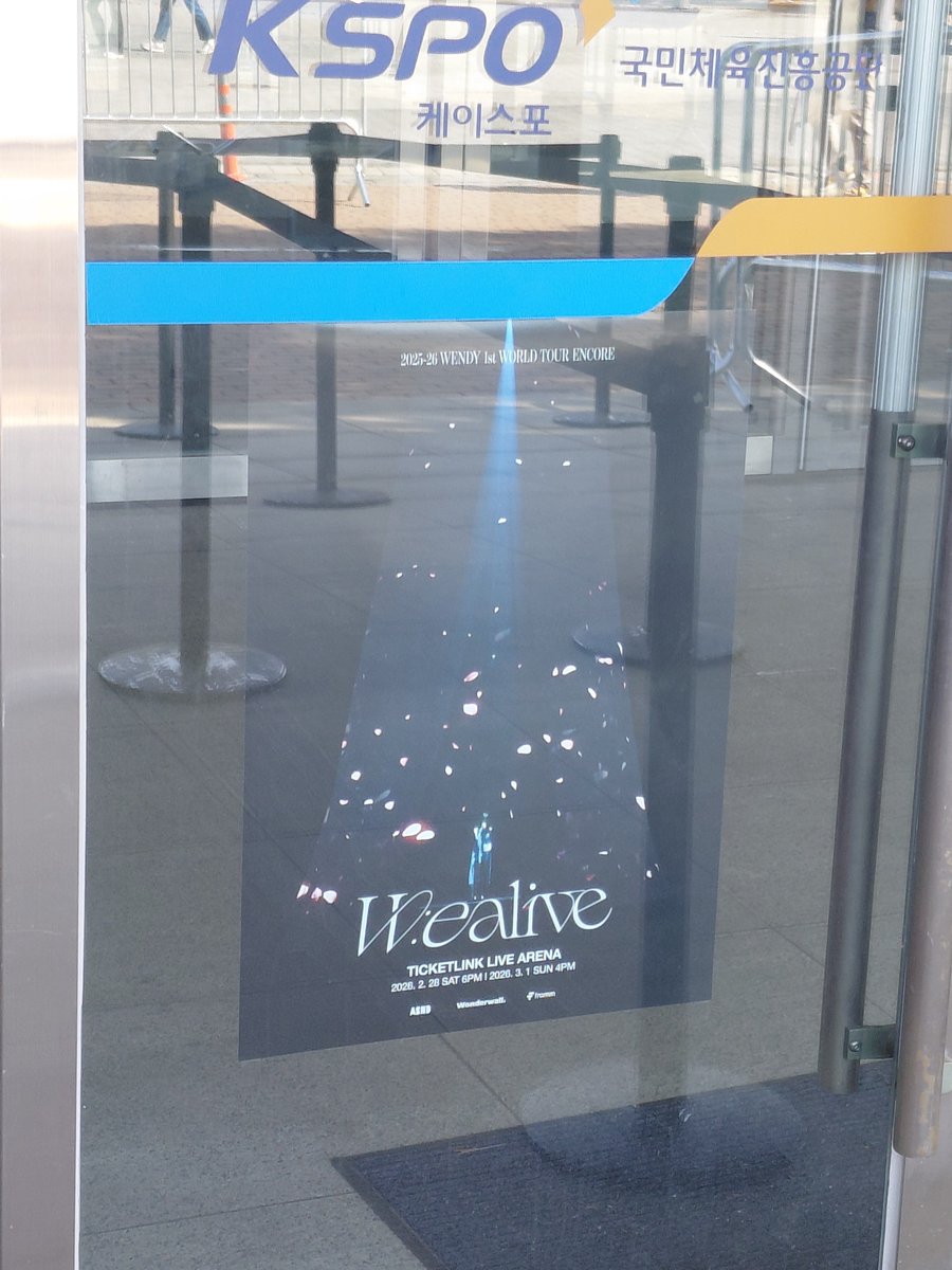 caribou021083's tweet image. 웬디 다살자 앙콘 사운드체크
#wendy #wealive #likewater #wealiveencore