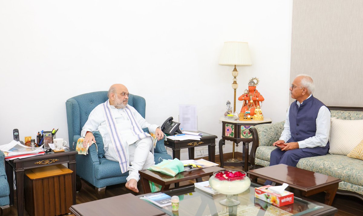 गृहमंत्री कार्यालय, HMO India tweet media