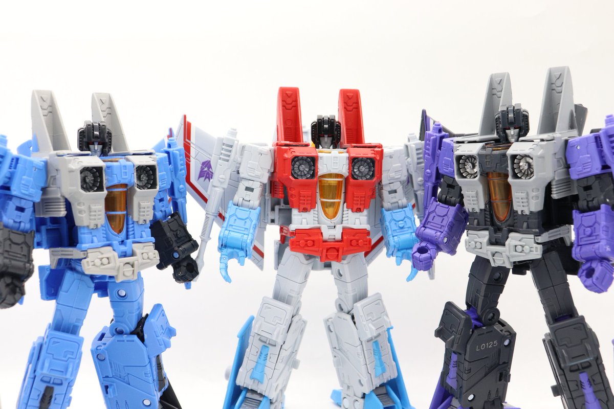 トランスフォーマーにハマって20年近く経ったけど、始めて同じシリーズ