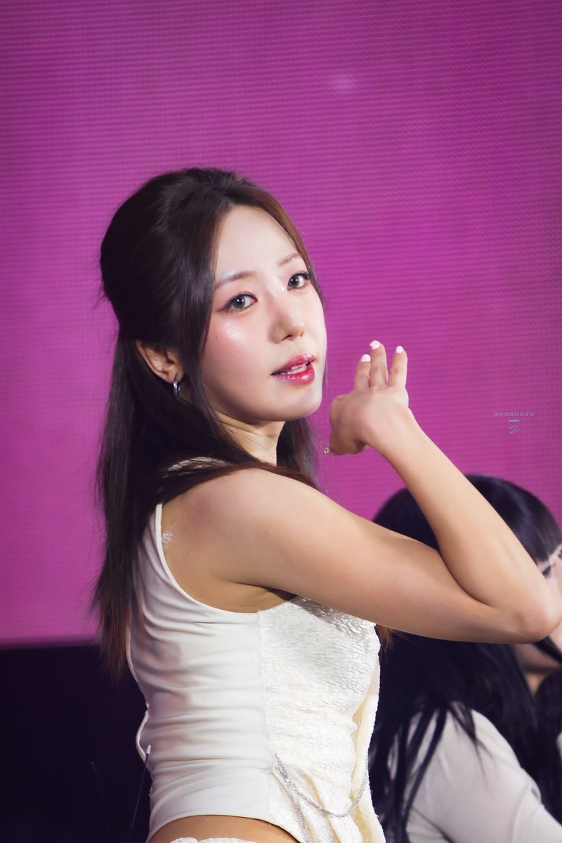 운하 tweet media