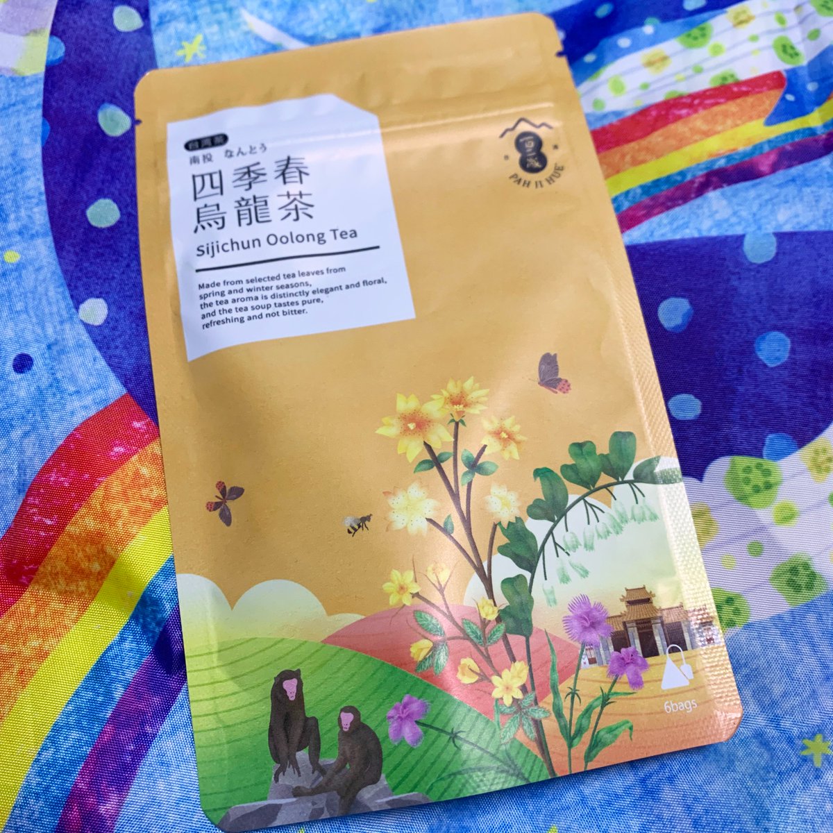 四季春茶。百二歳という新しめな台湾茶ブランドさんのお茶。今はシーズン前で品薄かもです。お花やフルーツのような香りがいい感じです。お試しで飲んでみても、プレゼントにするのにも良さそう。