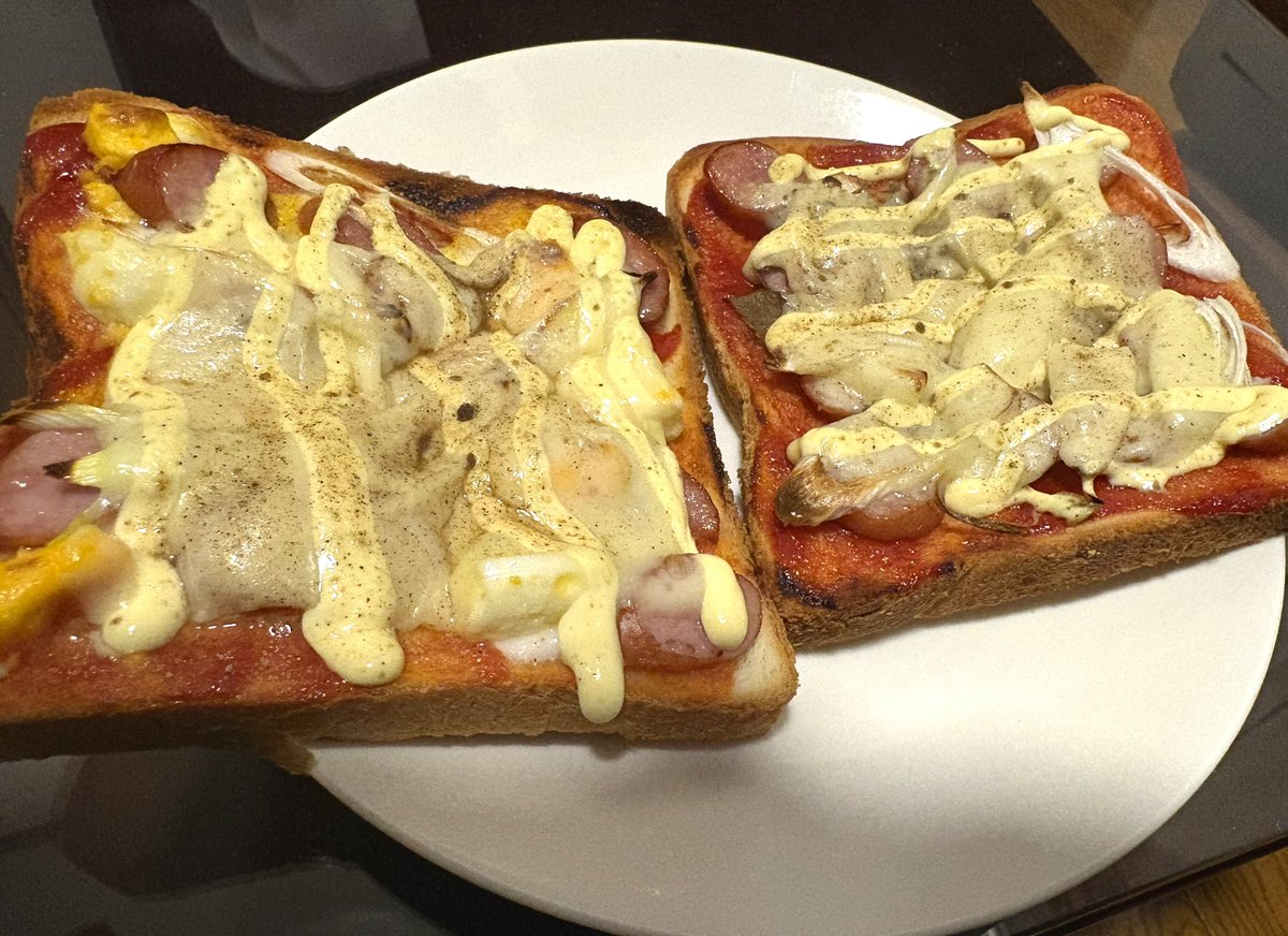 Jun_rec123's tweet photo. 久しぶりやっつけピザ風トースト🍞

#jun_meal https://t.co/wZlWKEQ1ac