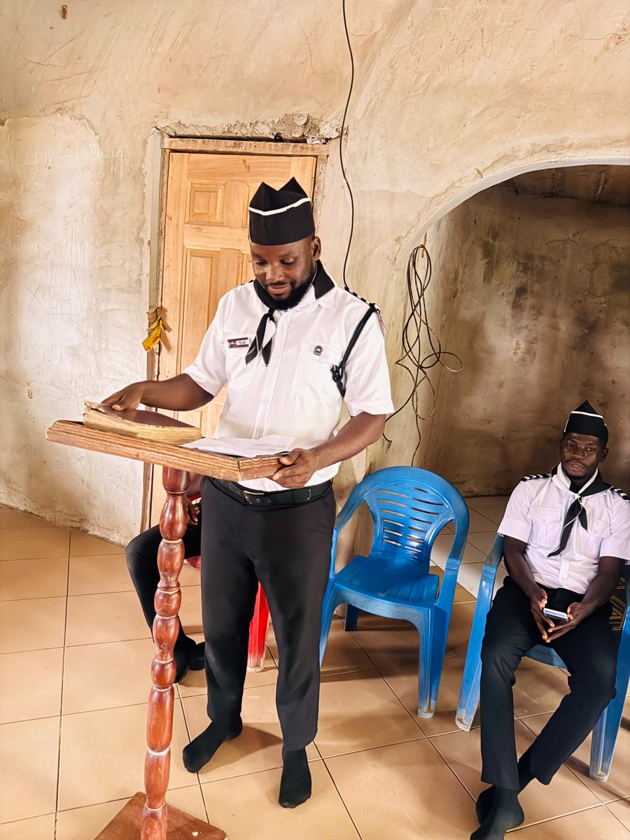 mkaghana's tweet image. On Feb 27, Nkawkaw Circuit hosted its Ijtema with the Eastern Regional Qaid. A powerful keynote on Unity, Obedience &amp;amp; Sacrifice set the tone for the 12 Khuddam &amp;amp; 18 Atfal in attendance. 🇬🇭✨
Identity defined. Brotherhood strengthened. ✊
#MKAGhana #EasternRegion #Ahmadiyya