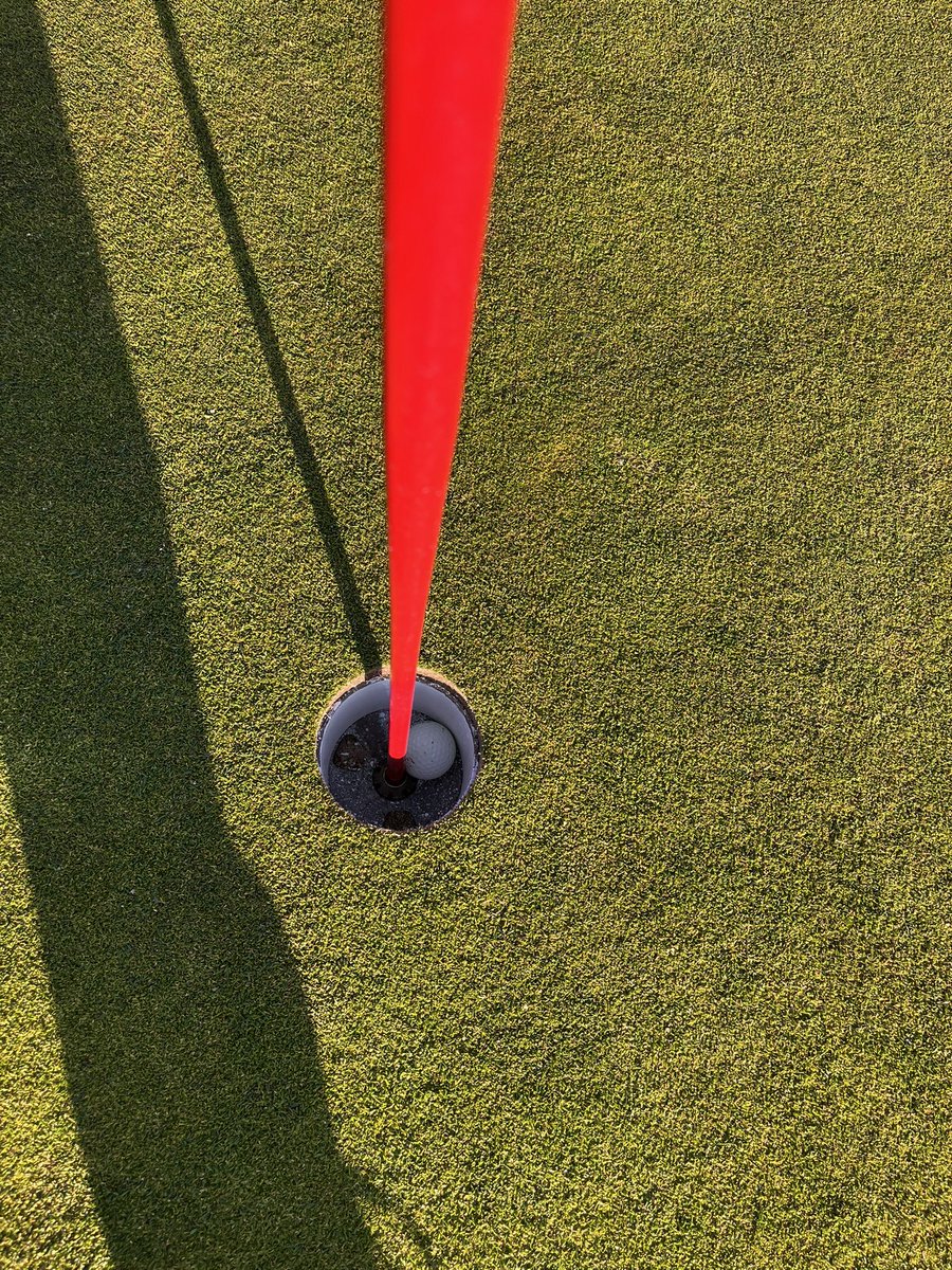Jatecuba's tweet photo. Mañana hará 43 años de mi primera clase de golf y hoy he hecho mi tercer hoyo en uno. Toca a uno cada 12 años… https://t.co/glBAWjht9e