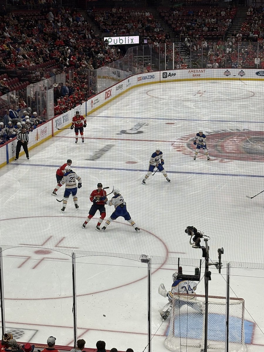 Kristina tweet media