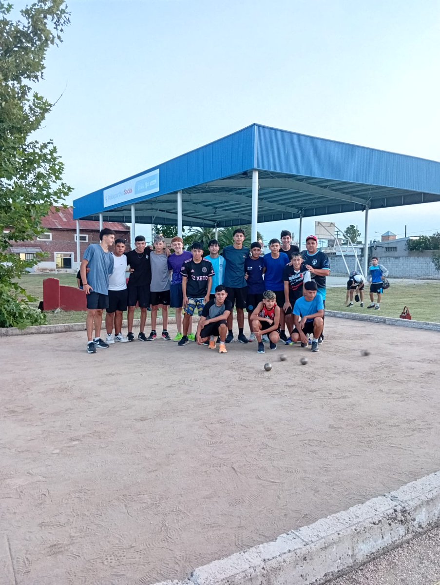 CABochas tweet media