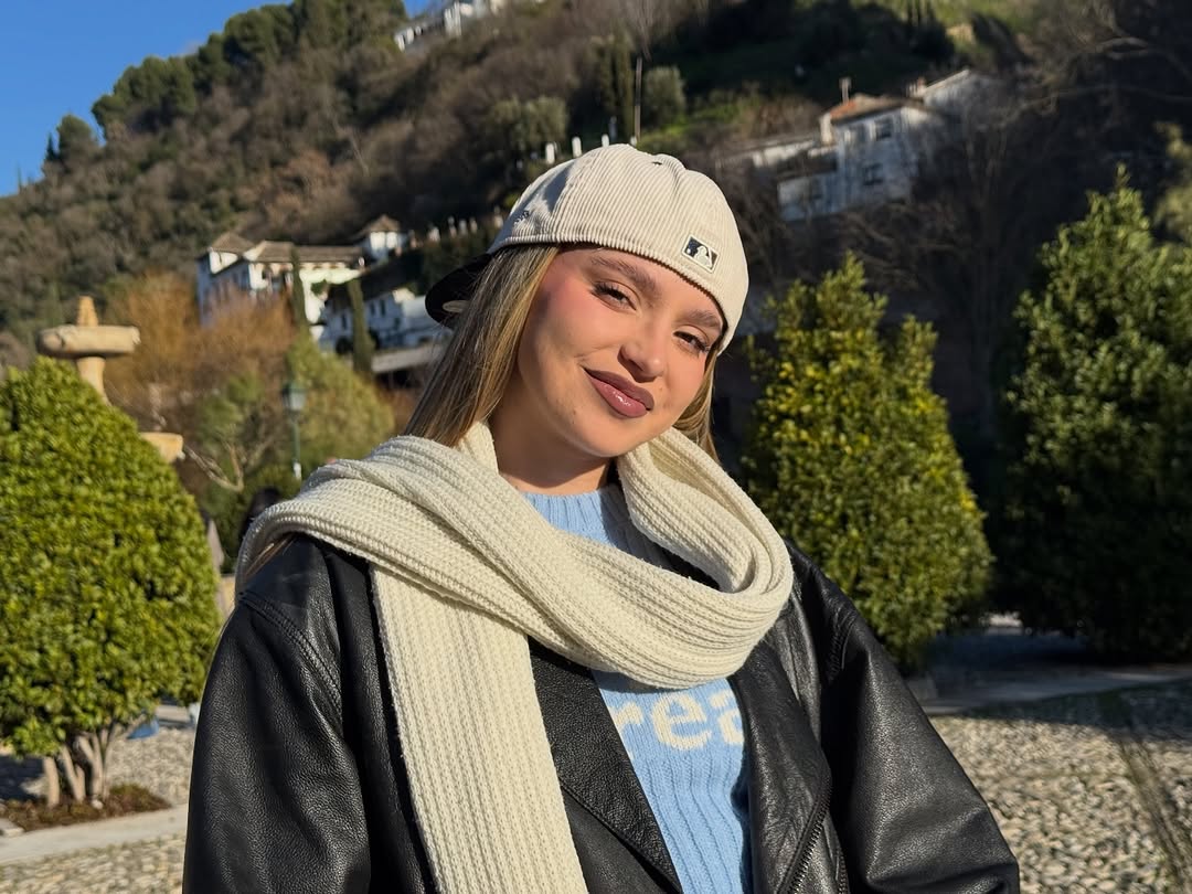 Pervinca 🐦 tweet media