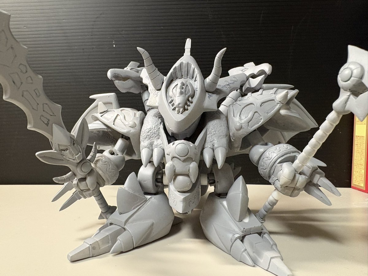 地獄大帝黒龍角 三体合体で黒龍角、元の黒龍角自体の出来はすごく良い