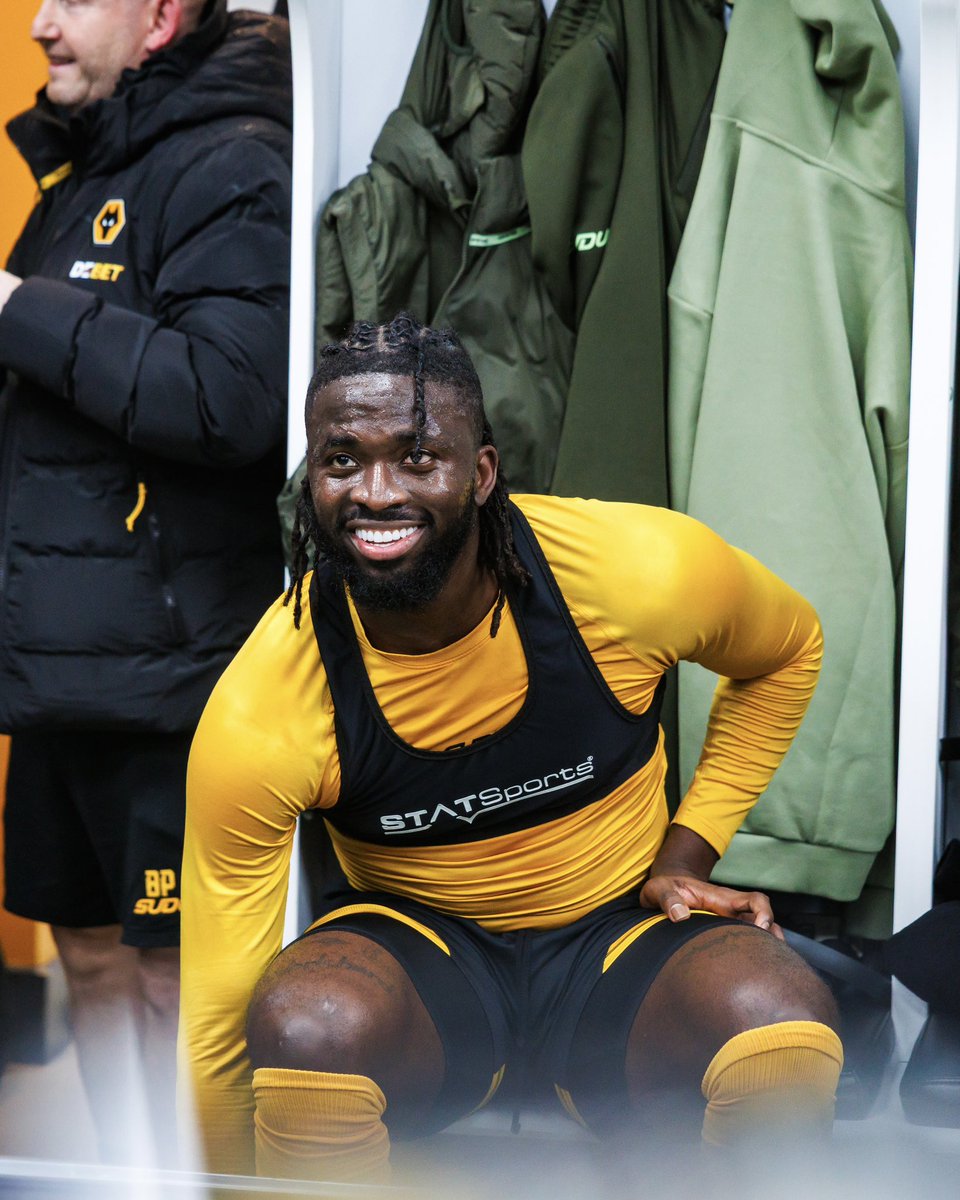 T.e.a.7_ tweet media