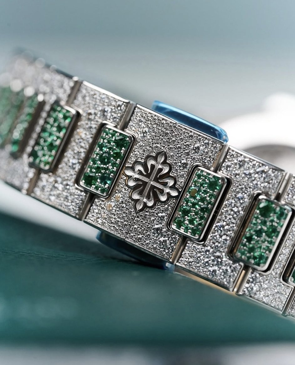 Patek Philippe Nautilus Ref. 7118/1453G-001