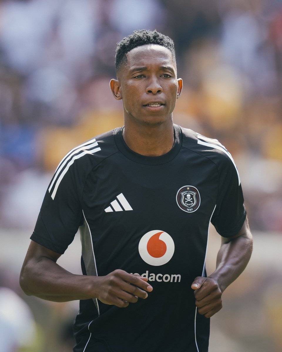 orlandopirates's tweet photo. Mood 😤!

⚫⚪🔴⭐
#MatchDay
#OrlandoPirates
#OnceAlways https://t.co/vXuuBHRAVI