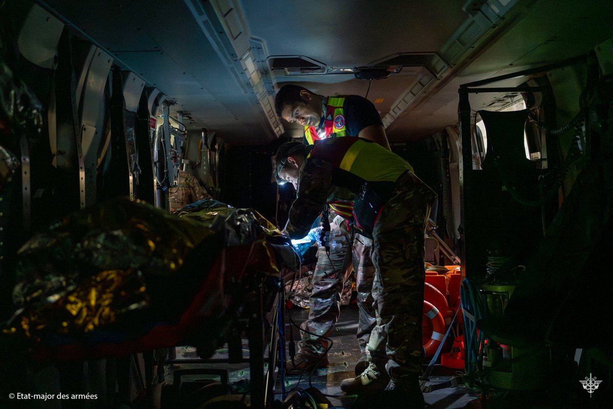 Armée française - Opérations militaires tweet media