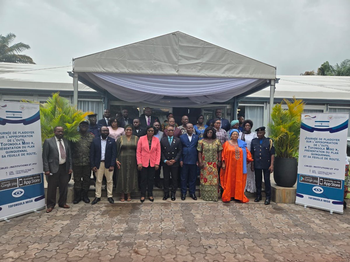 synergie_FPS's tweet photo. Présentation officielle de l’application Tofongola Miso par la Dignité Humaine Asbl : un outil numérique de lutte contre la corruption, développé sous la direction de Mme Elodie Ntamuzinda, avec l’appui de la GIZ/LUCOFFI et l’accompagnement de l’APLC. https://t.co/rI5H0yArX0