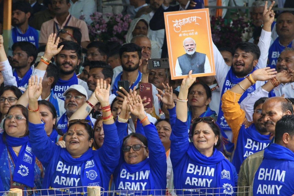 Ujjawal78270471's tweet image. मोदी राजस्थान में HPV वैक्सीन लॉन्च कर रहे है रामराज्य से भीमराज्य की ओर बढ़ती जनता पेरियार की तरह जाति धर्म के जाल से बाहर निकल रही है जय भीम💙
#UGC_RollBack 
#SCSTrollback