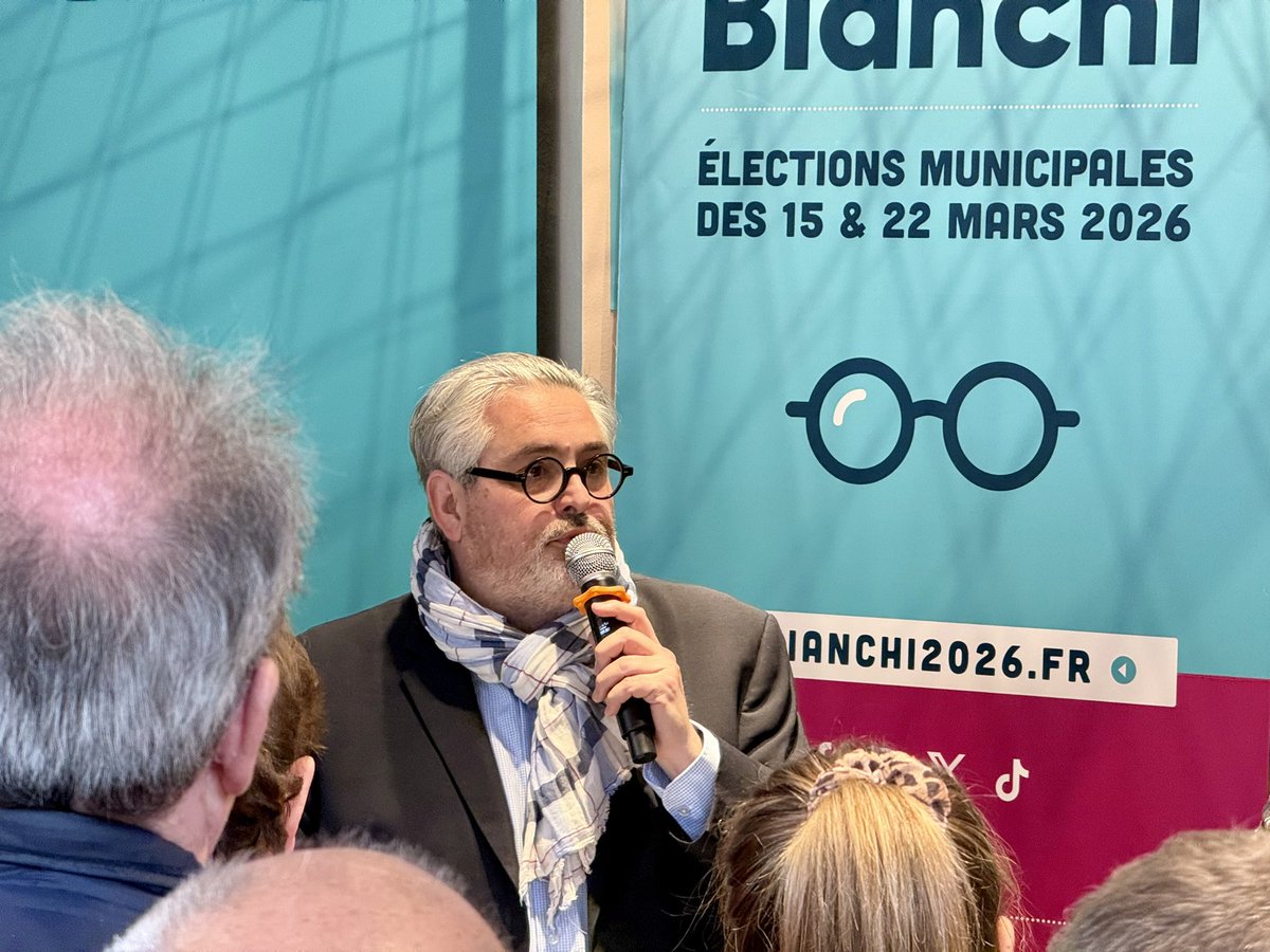 uniongaucheclf's tweet photo. Je veux dire un très grand merci aux quelques 200 personnalités présentes ce matin pour apporter leur soutien  ! Habitants investis dans la vie associative, syndicale, culturelle, sportive, bénévole de notre Ville… pour Vivre Clermont, ensemble ! 

🔗 https://t.co/aKdJAxKLqG https://t.co/OYQrUEjpkg