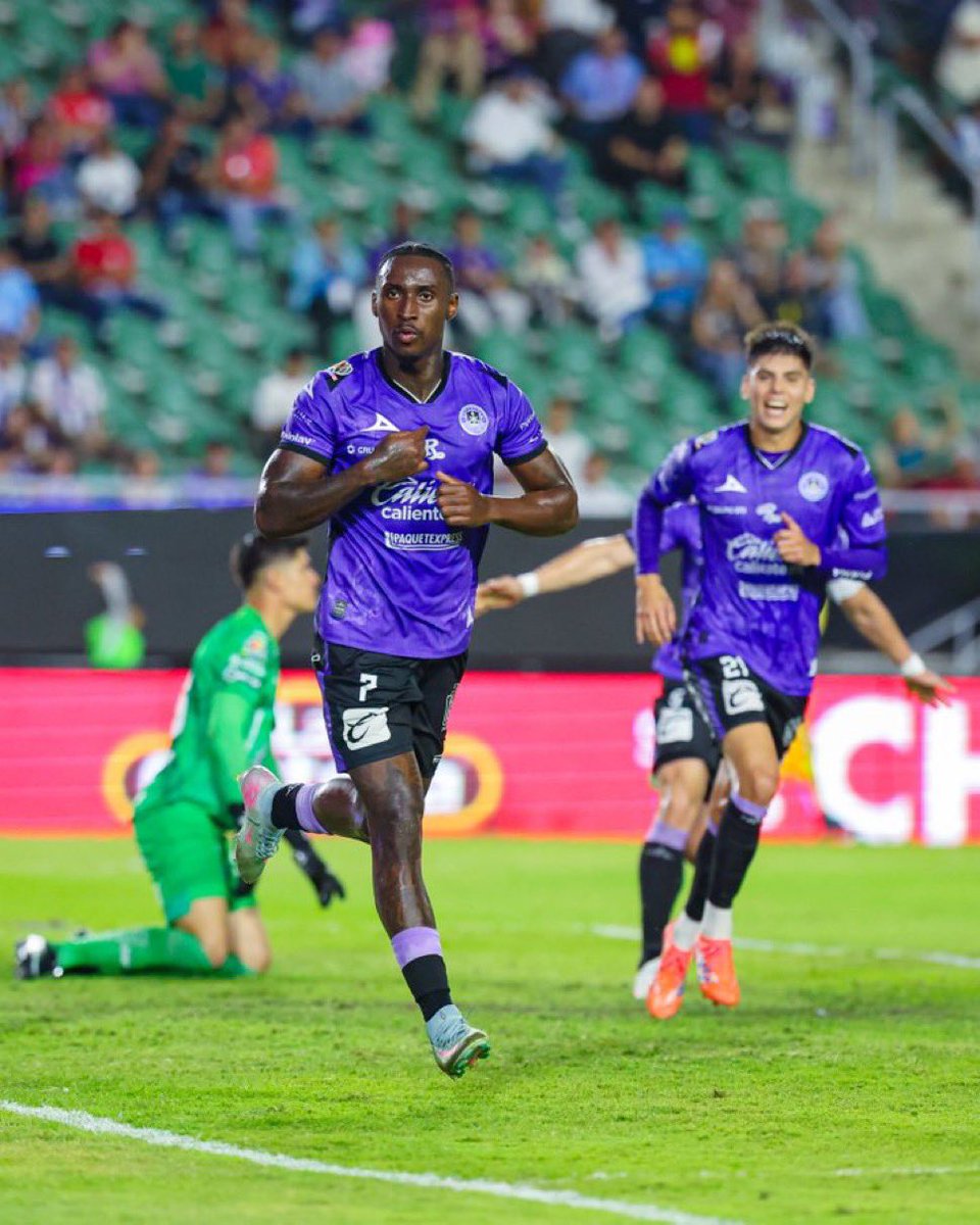 Memo_Flores's tweet image. 📊⚓️Mazatlán, equipo que desaparecerá el próximo torneo consiguió su victoria 50 en su historia en 208 juegos disputados.

46 en Liga MX
4 en la Leagues Cup

No ligaba 3 partidos sin perder desde el año pasado, en el Clausura 2025, en las jornadas 9, 10 y 11.

#DatadeMemo