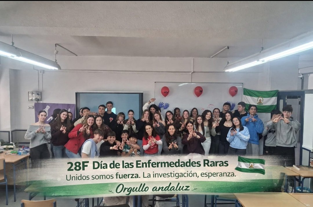GemaEstebanBuen's tweet photo. 💚 Unidos somos fuerza. 🔬 La investigación, esperanza.
Y hoy también, orgullo de ser andaluces. 🤍💚
#DíaDeLasEnfermedadesRaras #28F #Andalucía #Unión #Investigación https://t.co/riq8thgUDW