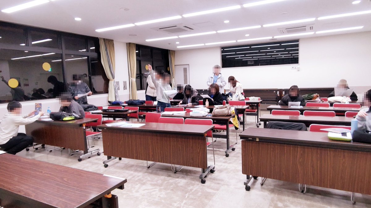 choir_EOS's tweet photo. 本日の練習風景！
音源聴いた時はいけそうだと思ったのに、意外と音とリズムが複雑だったでござる😂
見学者さんも来て下さいました✨ https://t.co/0kLs8ExtnK