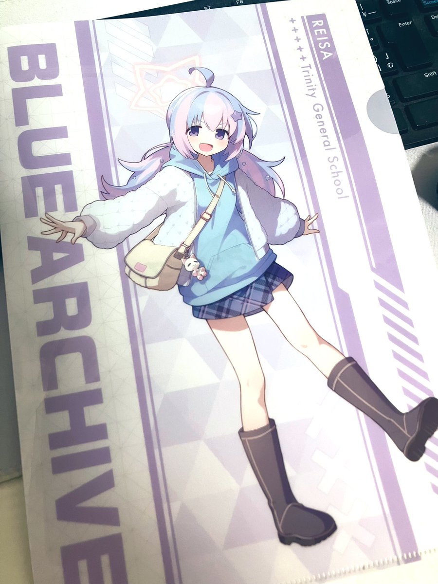 デート前「今日は先生とデートですね!
この宇沢レイサがエスコートしますよっ!!」

デート後「わ、私がエスコートされちゃいました…うぅ…」 