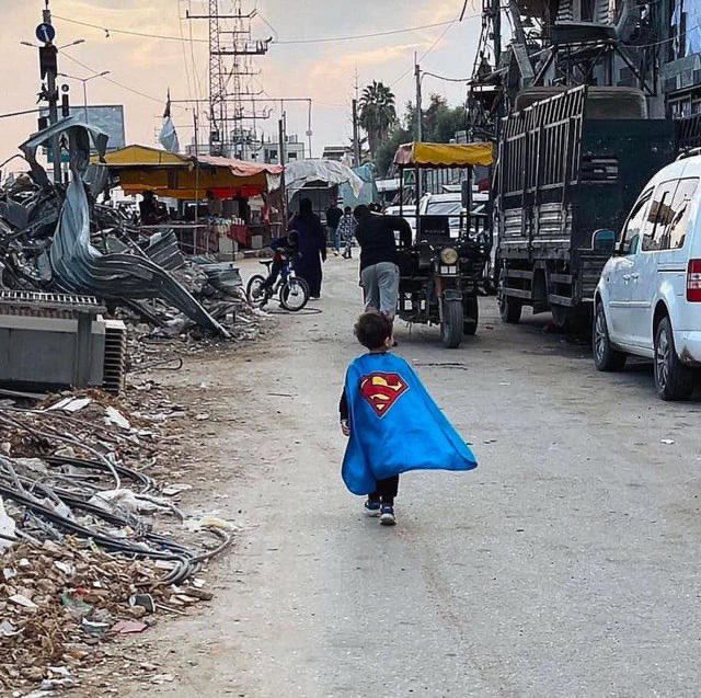 Hope this goes

imo this has an even stronger message than the penguin

This is the world we live in

$Superkid

4VbqSRVQKMPfRYTbZmLnc2EGaXPG8mNY9rVacZe3pump