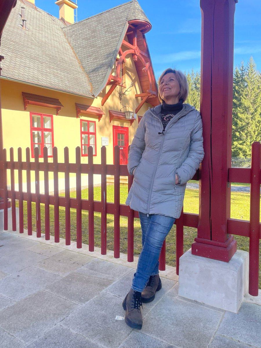 Konečně 🌞, jaro se blíží, je čas na umělecké foto 😉
Vyrazili jsme na Tři trubky, aneb dům přírody Brd. Krásně celý objekt zrekonstruovali, návštěva stojí za to.