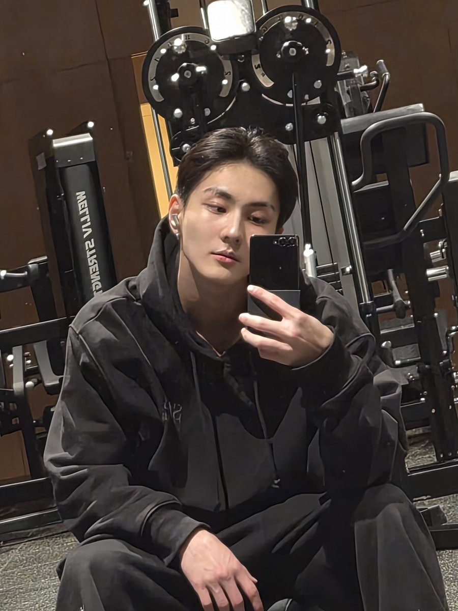 ตั้งแต่ฮีตัดผมสั้นคือหนุ่มวิดกีมาดอะ ตราย