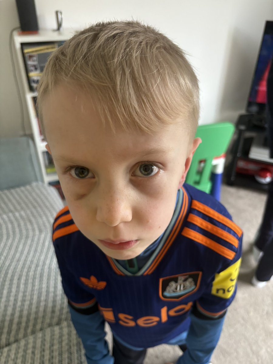 It feels very appropriate that for Ryan’s first ever trip to SJP he actually has 2 black eyes and a broken nose