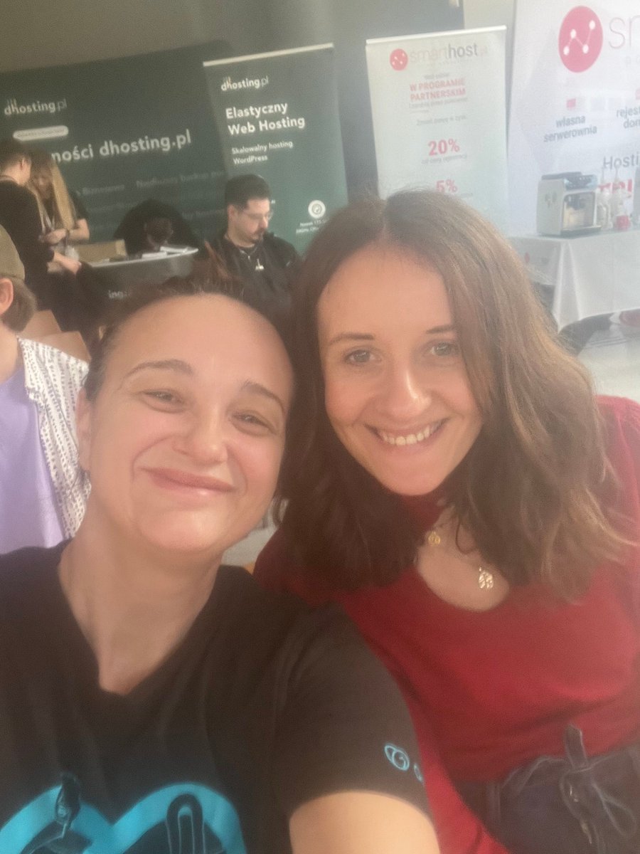 MajaDidIt's tweet photo. Some new friendships on the horizon 
#WordUp meetup #Gdynia #GoDaddyPro https://t.co/AzJlJFQAWi