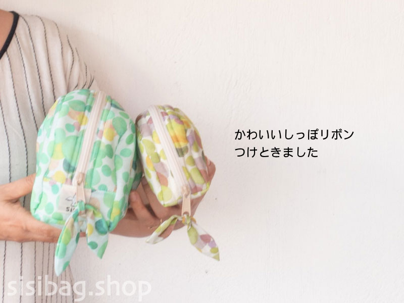 sisibali's tweet photo. ■水彩画みたいな水玉のグラニーバッグとしっぽリボンのポーチたち

全部揃えちゃっても良いんです！

とってもsisiらしい春に向けて心が躍るドットモチーフにsisiなあなたならきっとメロメロ

●グラニーバッグはこちら！
https://t.co/V5UuaOPhi5

●ポーチはこちら！
https://t.co/najJgJ5JA9 https://t.co/QS4Oq8Tx5C
