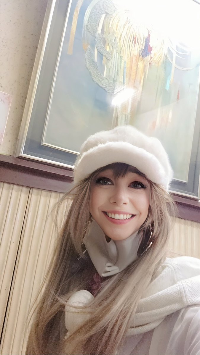 risa tweet media