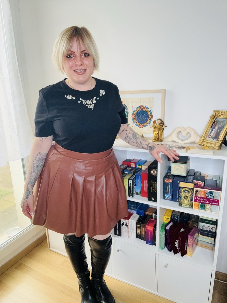 🔮🙏🕯️😱 Préparez-vous cette nuit, il va y avoir des grosses attaques🔮￼#tarot #actualités #voyance 
youtu.be/2_2voU9H_cE