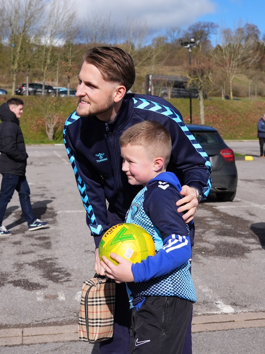 Wycombe Wanderers tweet media