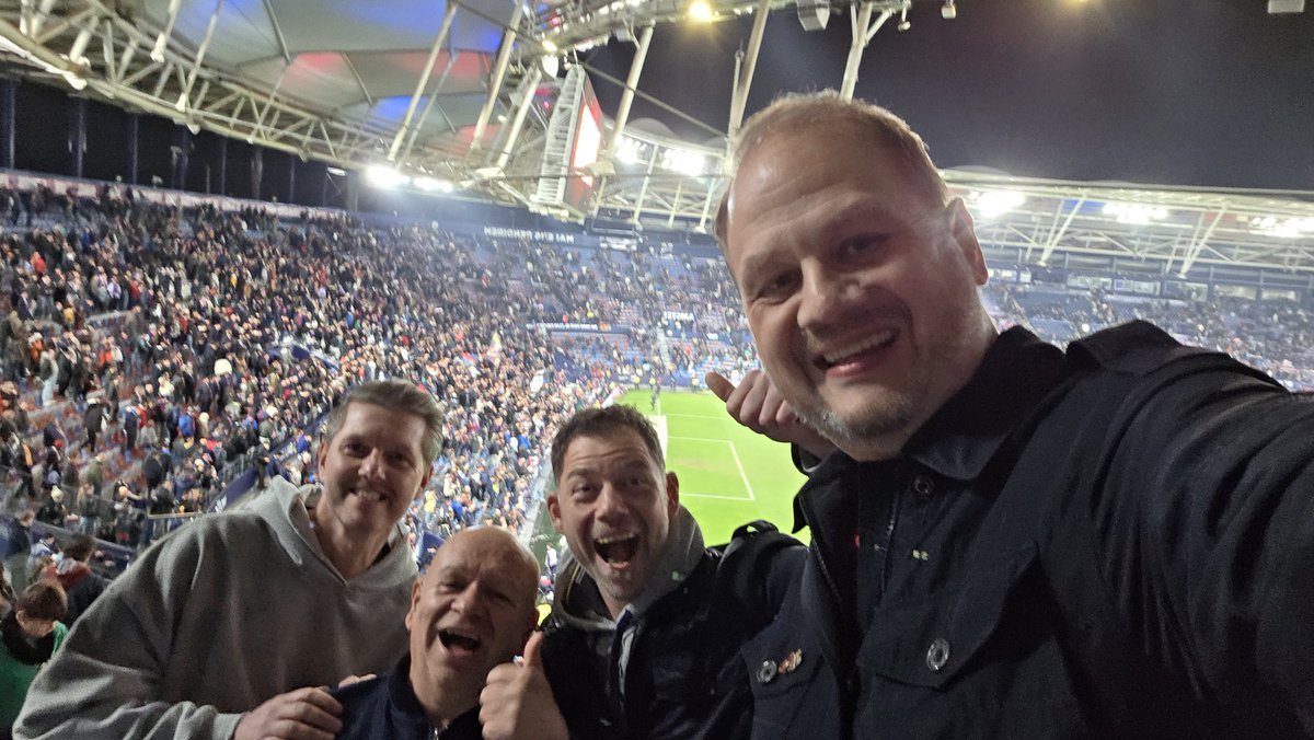 Unitedite tweet media