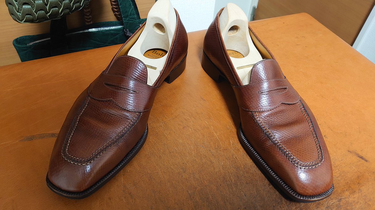 Nonumber99's tweet photo. 今日磨いた靴
ボレロ https://t.co/R7boSzZmLC