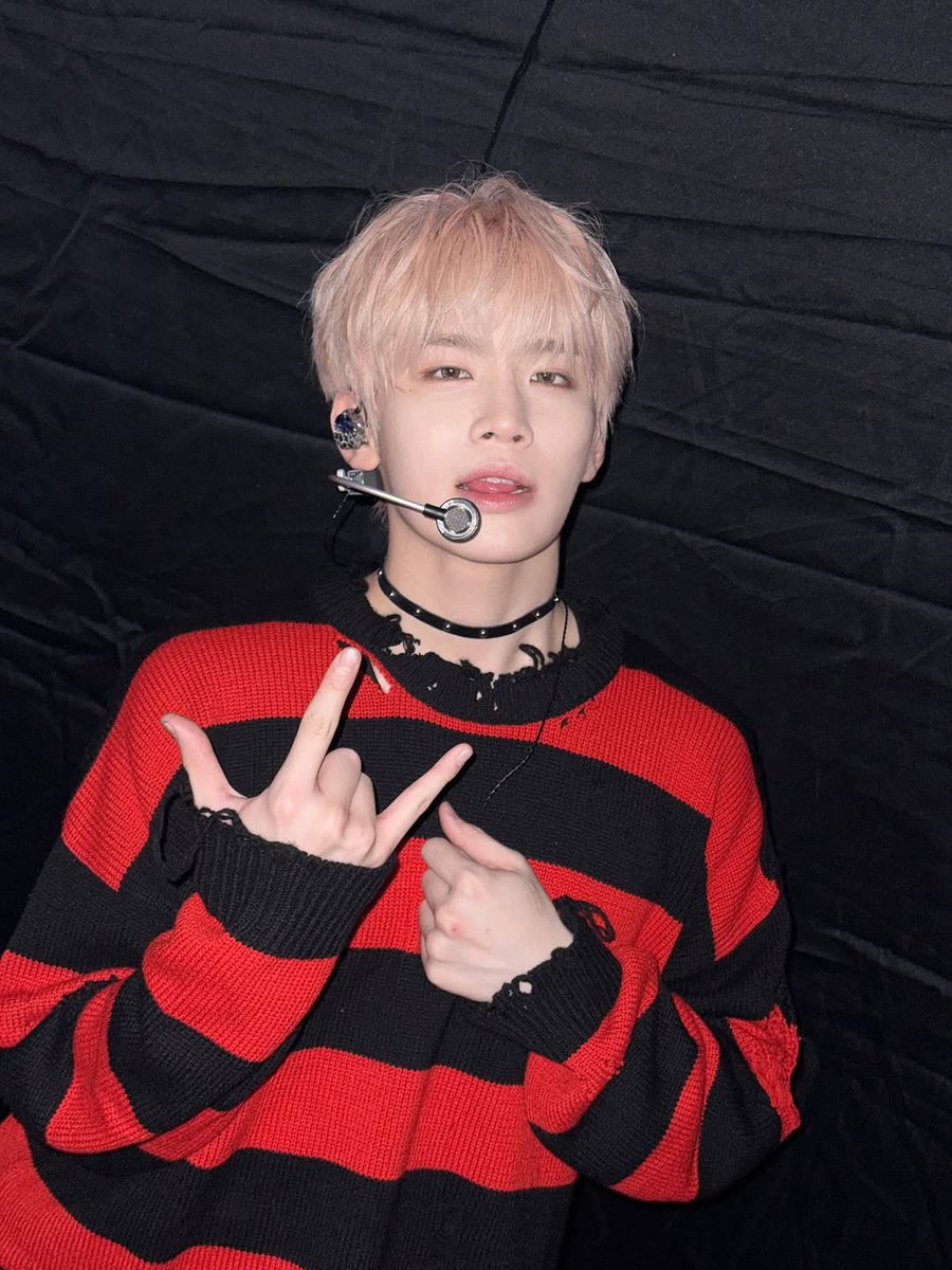 𝐓aerae, 김. tweet media