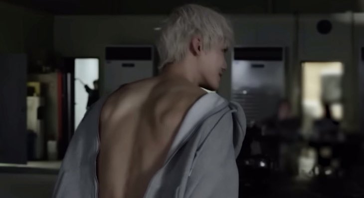 โหพี่แจมิน ไหว้เลยแผ่นหลังหรือแผ่นดิน ㅜㅜ