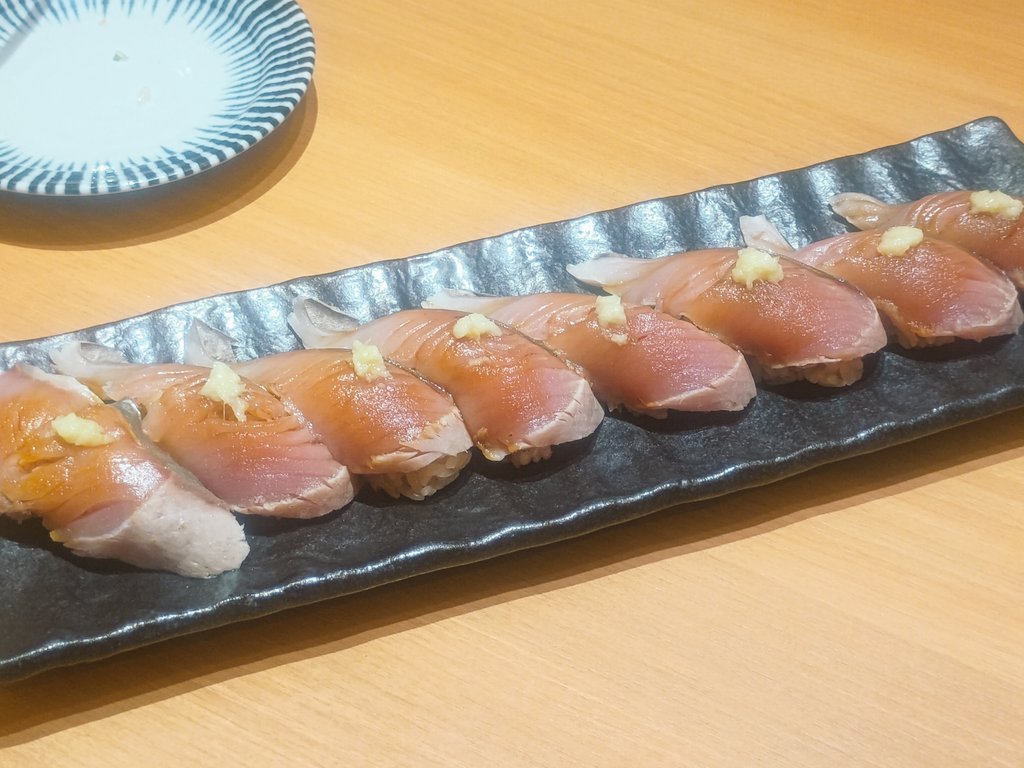 いつもの面子+aで飲み会！
もうちょっと飲んでいたかった🥹楽しすぎて