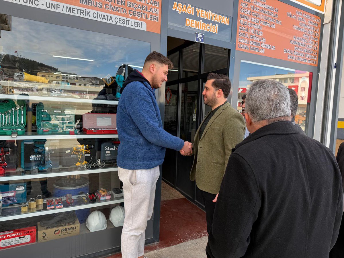 📍 Oğuzeli Sanayi Sitesi

Oğuzeli İlçe Başkanımız <a href="/HilmiOzbudak/">Hilmi ÖZBUDAK</a> ve kıymetli ilçe teşkilatımızla birlikte Oğuzeli Sanayi Sitesi’nde sanayi esnafımızı ziyaret ediyoruz.

Üreten, istihdam sağlayan ve şehrimizin kalkınmasına katkı sunan tüm esnafımıza misafirperverlikleri için