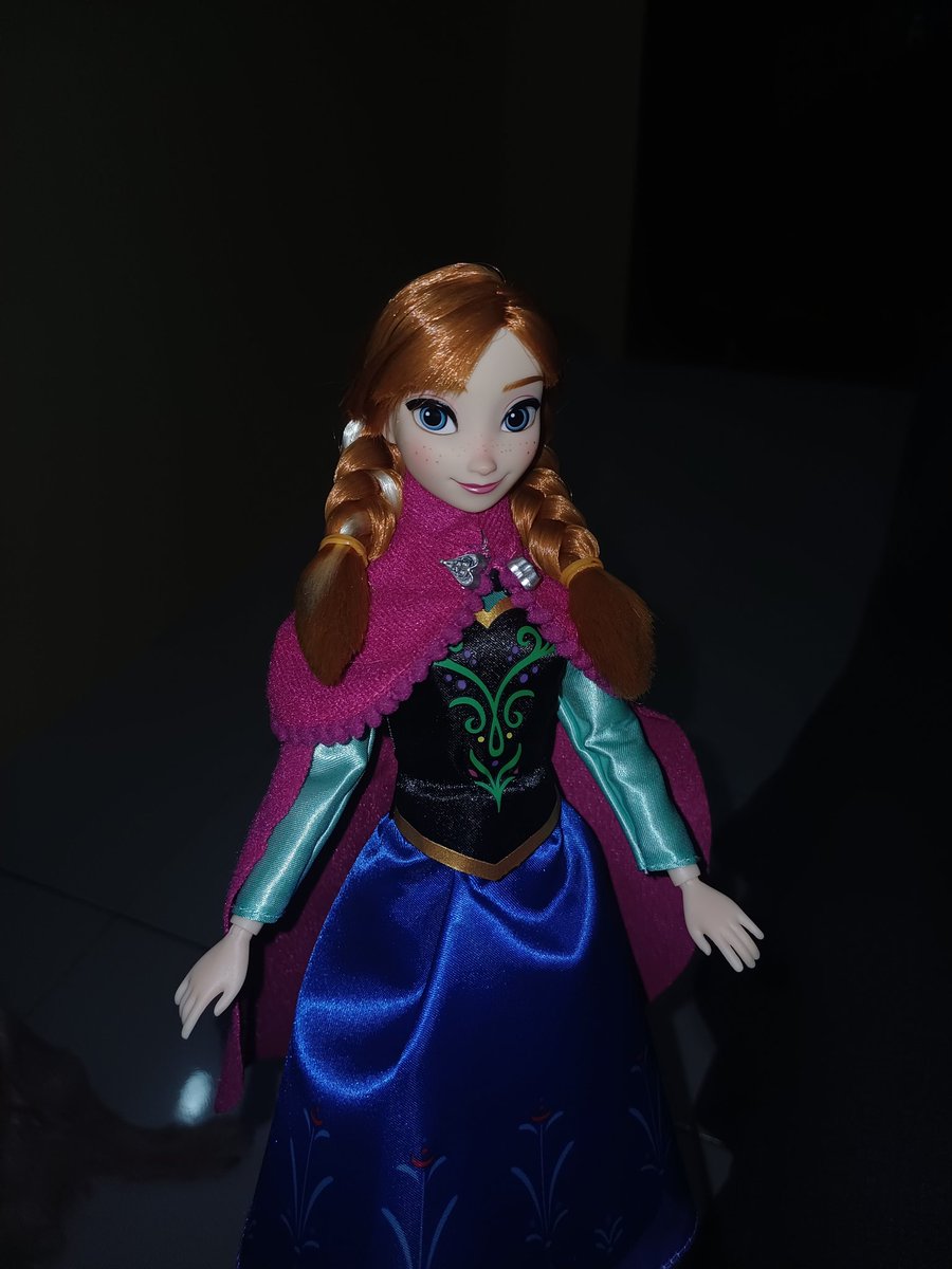 itsNicoleCalma's tweet photo. After so many years I finally got my own Frozen doll 🥹🥺💜(Elsa doll is still on the way ) #Disney #dollrepaint #PrincessAnna #DisneyRepaint https://t.co/GK8EBeqoPJ