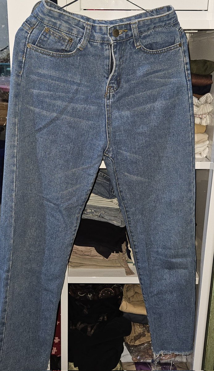 kamusiapa tweet media