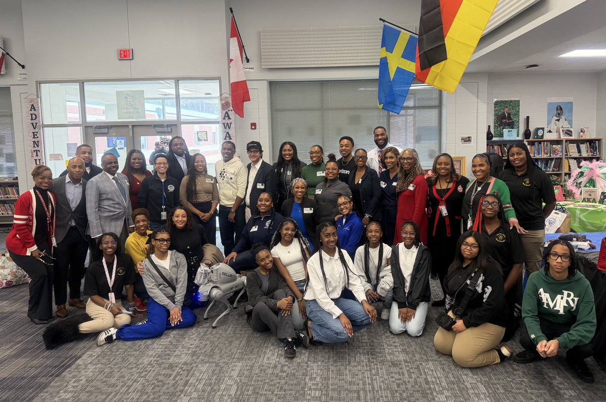 Sandtown Middle School tweet media