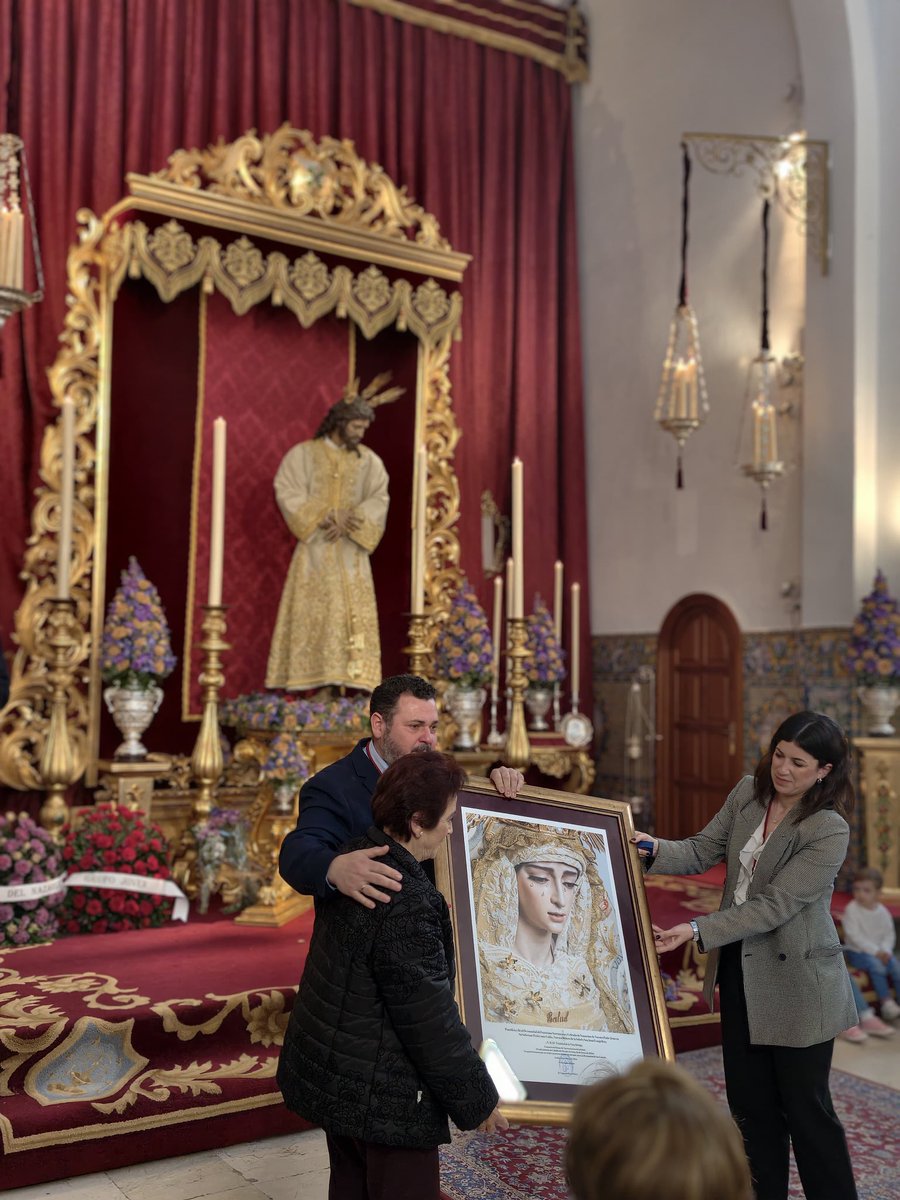 ⚪️ NOMBRAMIENTOS Y AGRADECIMIENTOS.

🤍 La Hermandad de San Gonzalo desea expresar su más sincero reconocimiento y profunda gratitud, a Dña. María Gutiérrez Gutiérrez y Dña. Trinidad de la Viña, por sus años de entrega y absoluta generosidad como Camareras de Nuestra Virgen de la