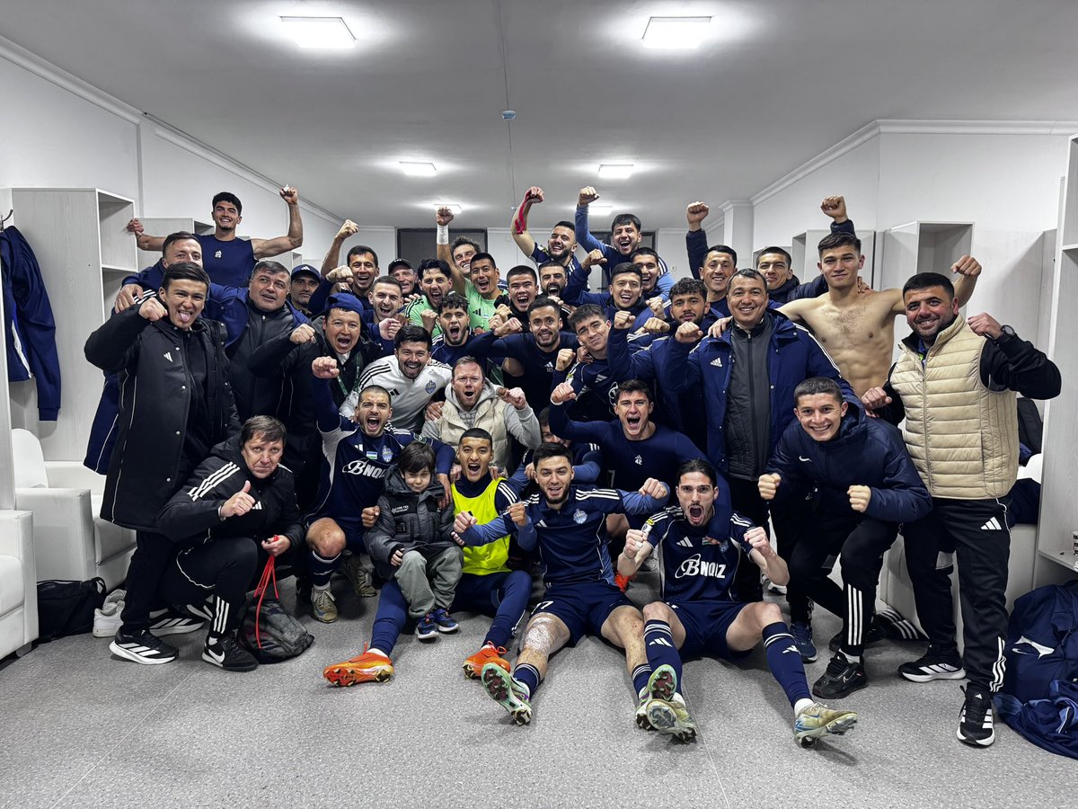 Last night we played our first game of the season and we got our first three points!✅
I managed to make my debut as well, so all in all a very nice evening!💪
