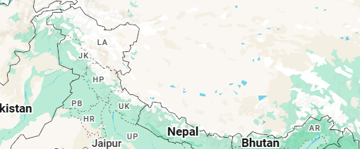 Vella_boy's tweet photo. Maybe this went unnoticed, but since when did Google Maps start showing the map of India like this? If I remember correctly, it was always a dotted line. Did I miss something? #India #Kashmir #ArunachalPradesh https://t.co/Rk6wODzddg