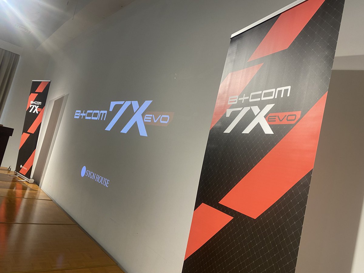 下川原リサ tweet media