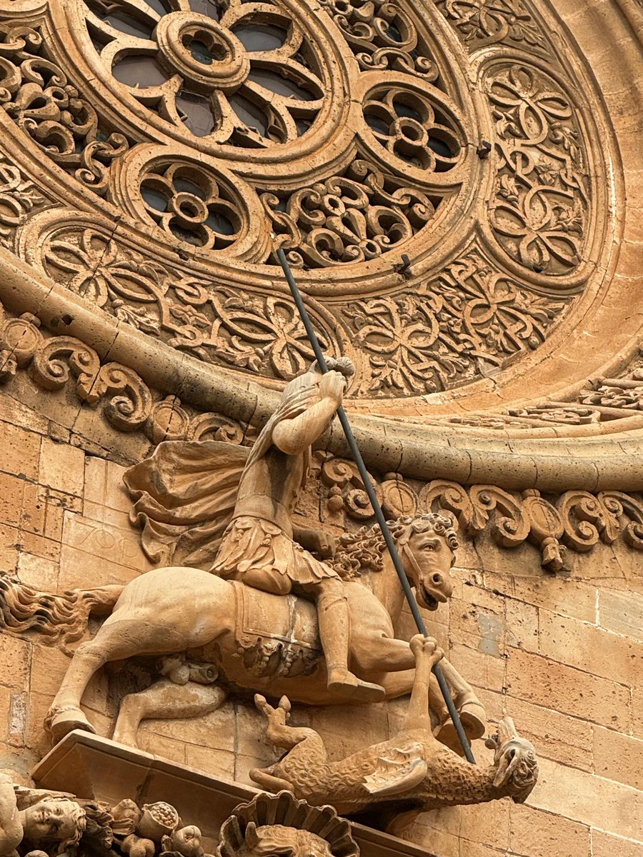 ocbpalma's tweet image. La sortida de #febrer26 de #PerPalmaCadaMes s'ha dedicat als voltants de #SantFrancesc i a visitar l'@arxiuregne. Vet aquí unes quantes imatges de l'activitat👇