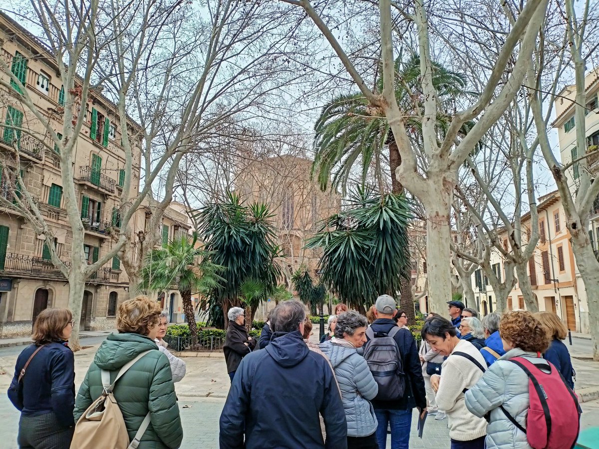 ocbpalma's tweet image. La sortida de #febrer26 de #PerPalmaCadaMes s'ha dedicat als voltants de #SantFrancesc i a visitar l'@arxiuregne. Vet aquí unes quantes imatges de l'activitat👇