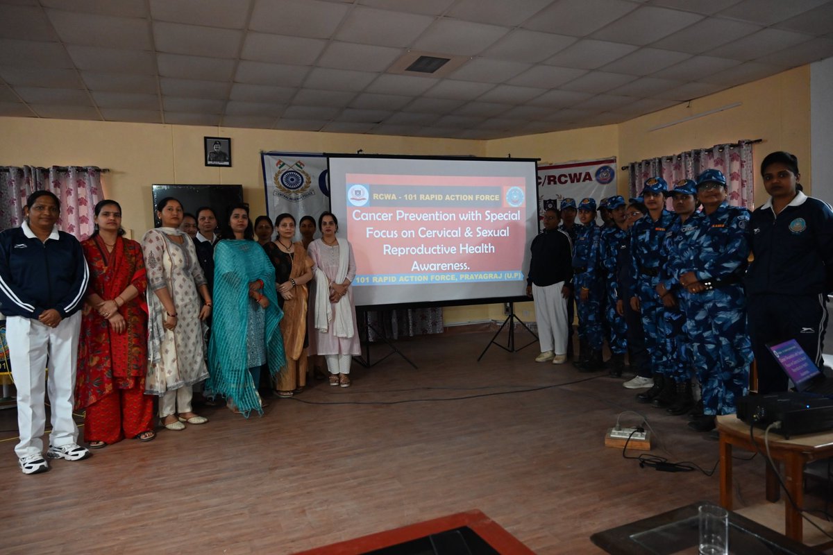 Rcwa101raf's tweet photo. RCWA,#101RAF द्वारा Cancer Prevention विषय पर जागरूकता कार्यक्रम आयोजित किया गया,जिसमें Cervical एवं Reproductive Health पर विशेष बल दिया गया। विनीता हॉस्पिटल प्रयागराज की डॉ. रितु बवेजा ने कैंसर के लक्षण, बचाव के उपाय एवं समय पर जांच के महत्व के बारे में विस्तृत जानकारी साझा की। https://t.co/zPHbiUsWqF