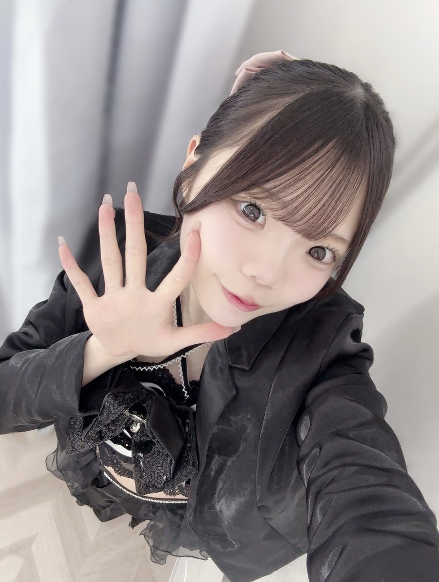 上からあずにゃん ^ᴗ ᴗ^ᶻ𝗓