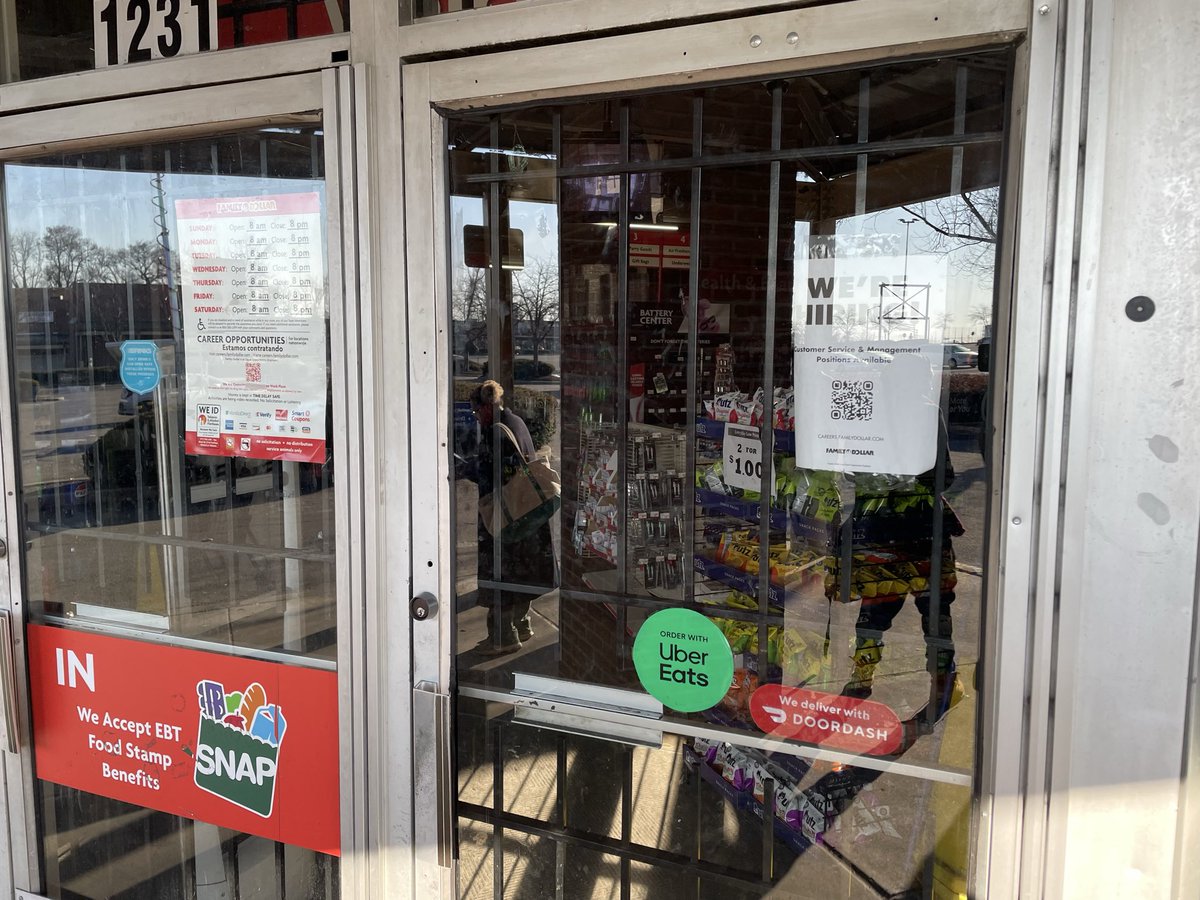 SemiClueless's tweet photo. @familydollar: Pratt Street Baltimore store still not open. https://t.co/ps44CyfvBU